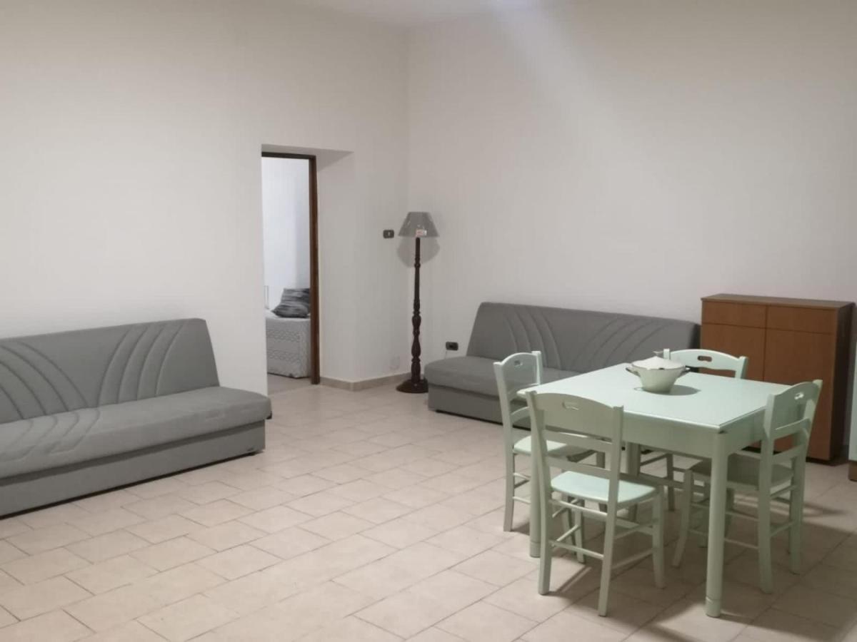 La Casa Di Ade Napels